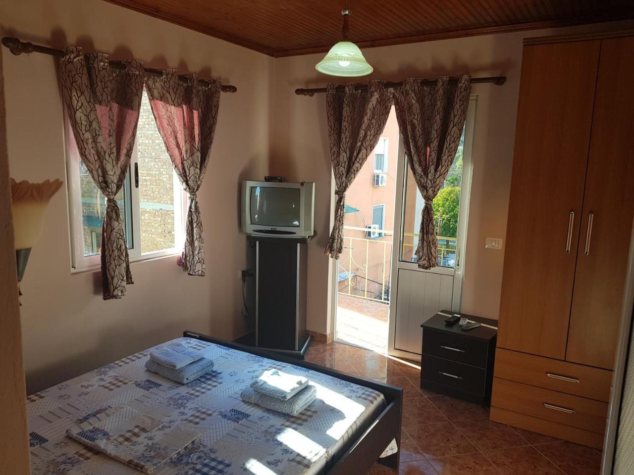 Apartment Donend Берат Экстерьер фото